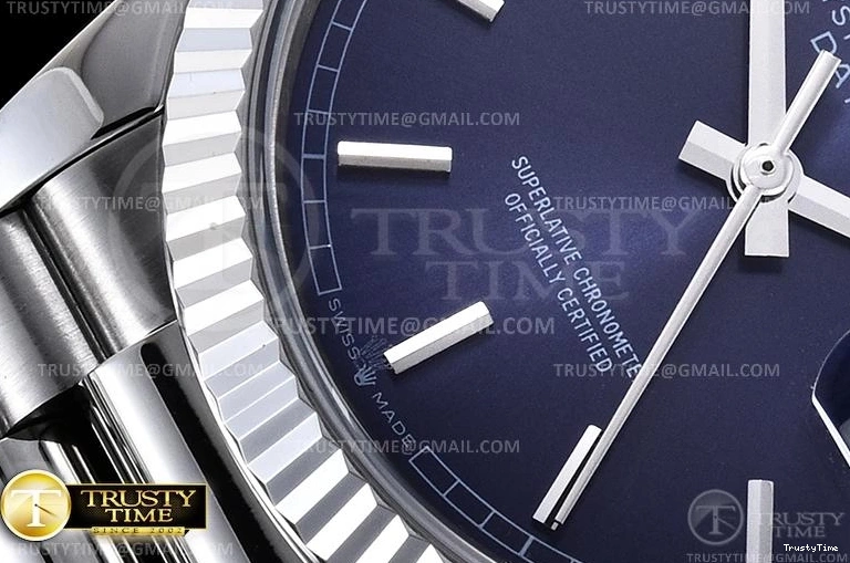 0227 RDD0220I – DayDate 36mm Vibrant 703